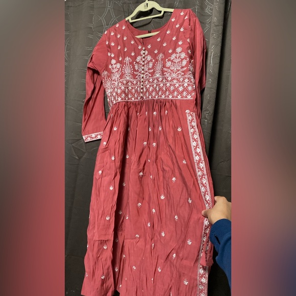 Red 3 pc suit shalwar kameez new - Picture 2 of 4